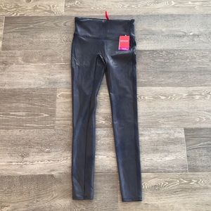 Spanx leggings in Navy